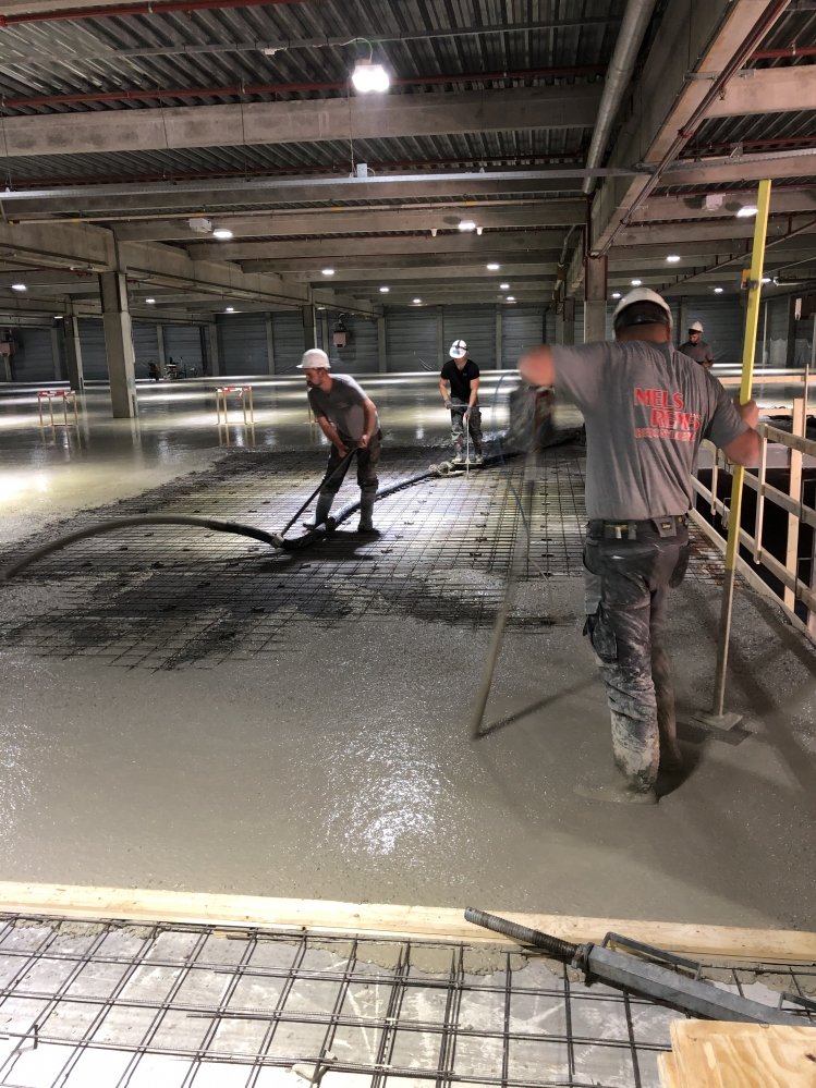 mels-renes-betonvloeren-bedrijfshal-dordrecht-2