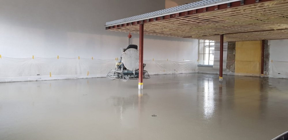 mels-renes-betonvloeren-renovatie-woning-1